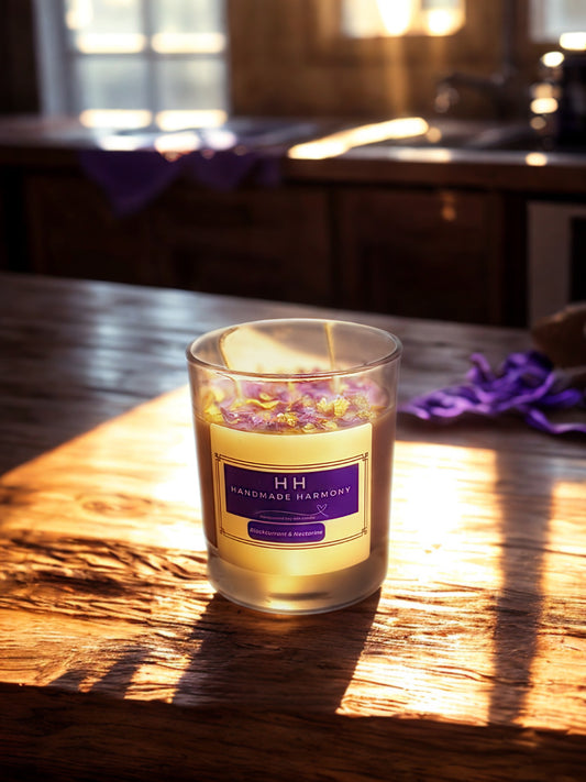 Candle - Blackcurrant & Nectarine